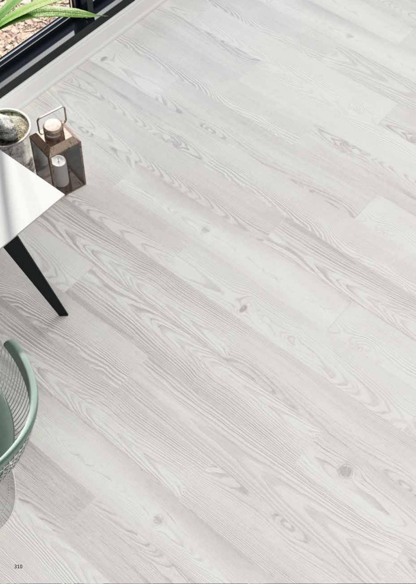 Bella Parke - Lilyum