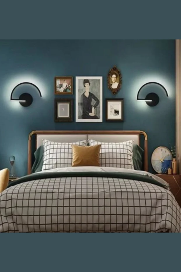 Moskov Siyah Dekoratif Beyaz Ledli Aplik